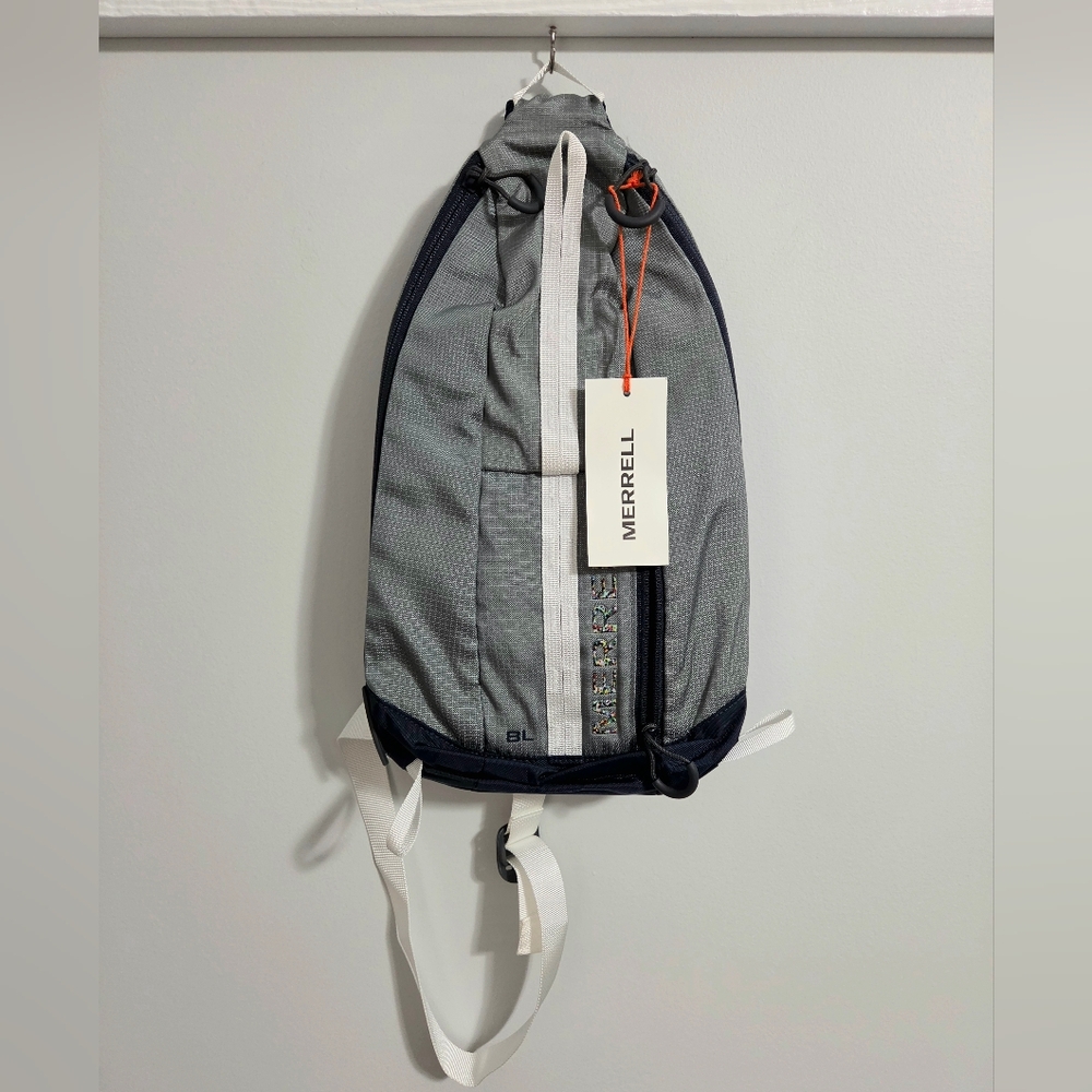 Nwot Unisex Merrell Crest 8L Sling Bag 